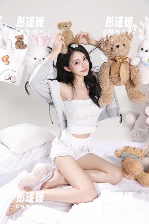 高清睡衣套图：Jang Joo(장주)展现温柔一面，宛如梦中仙子般优雅